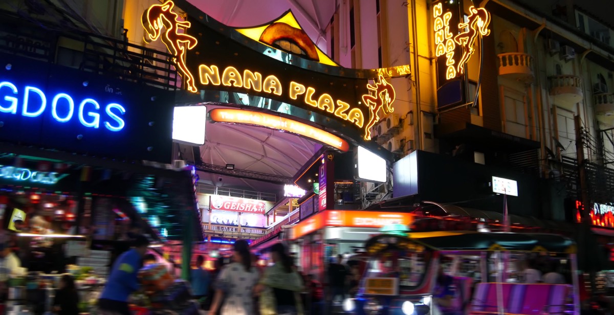Bangkok Nightlife Bars on Sukhumvit Soi 12 – บาร์ไนท์ไลฟ์ซอย 12 สุขุมวิท กรุงเทพฯ